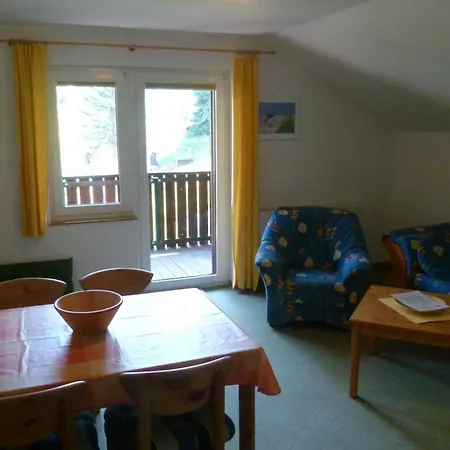 Apartamento Haus Am Brand In Nahe Rennsteig Oberhof Gehlberg